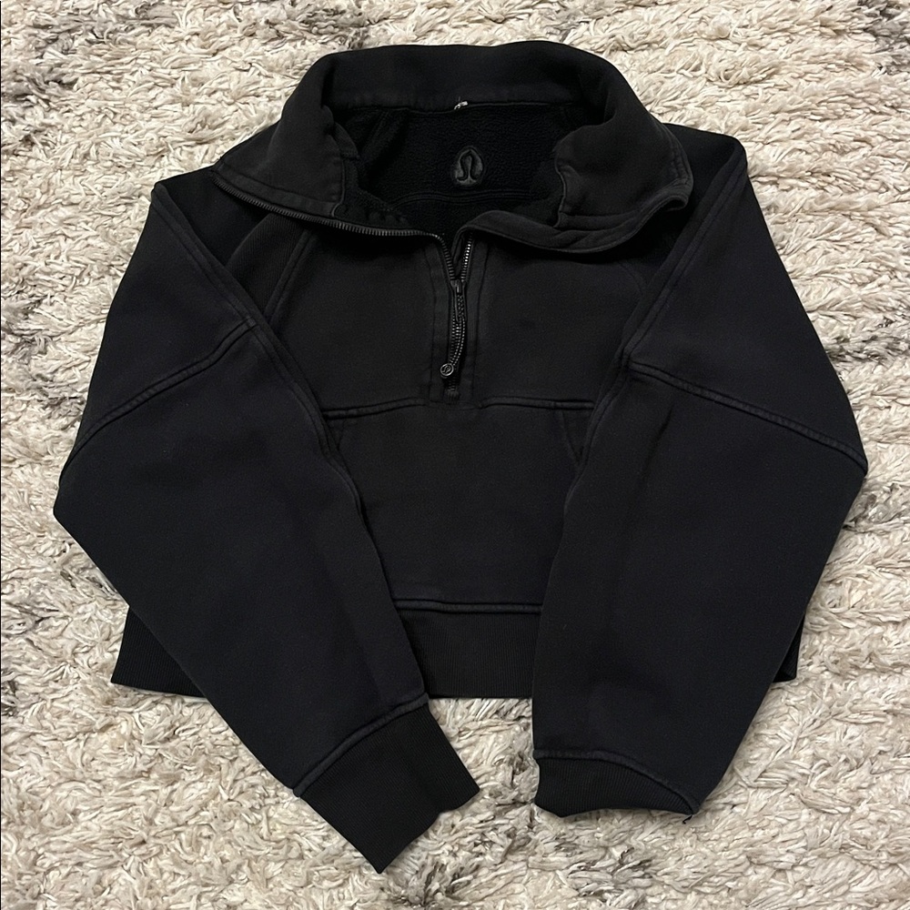 Lululemon scuba half zip pullover. Black. Size xs/s. Pre-owned.